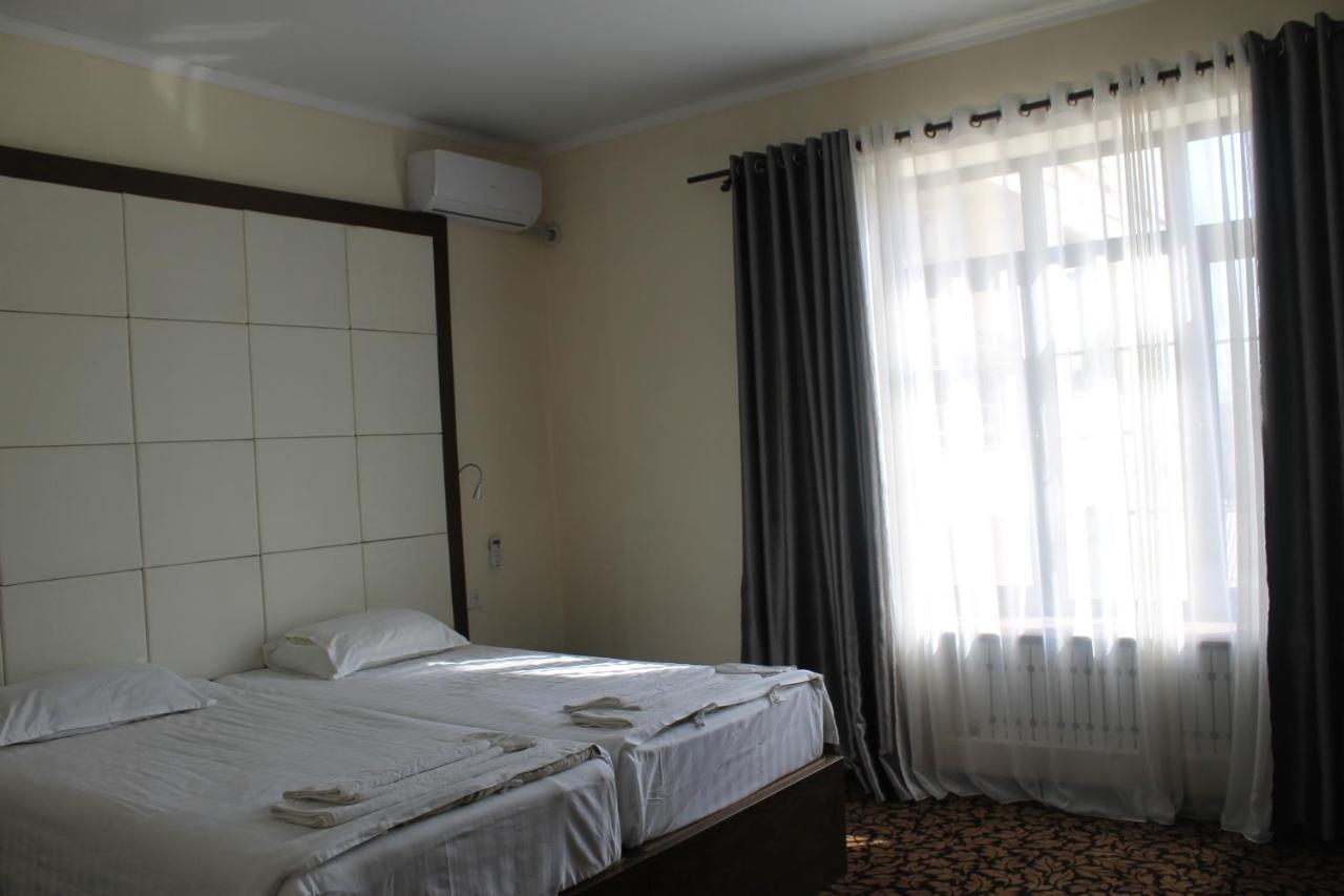 Sk Hotel Bishkek Exterior foto